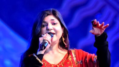 Alka Yagnik loses hearing after viral attack