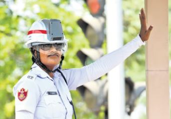 Traffic police relief from heat, duty wearing AC helmet 2024