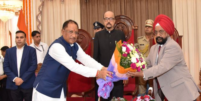 Uboveja Lokayukta Oath: Governor Dekka swore in Uboveja